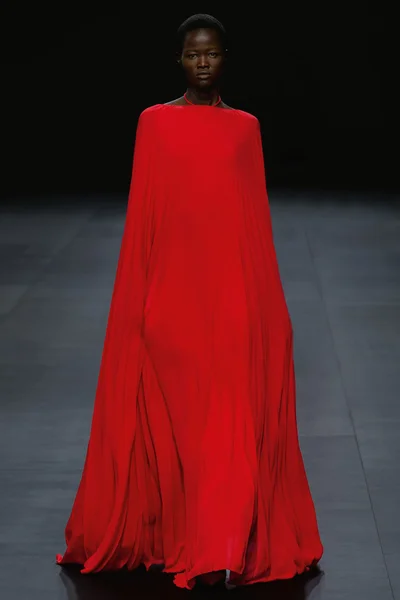 Look 25